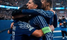 九游APP-包含巴黎圣日耳曼主场气氛火爆，球迷狂欢的词条