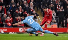 九游娱乐官方网站-挑战传统强队，欧洲足球赛事战火蓄势待发的简单介绍