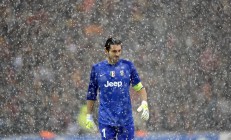 九游体育平台-三笘薰关键回合不手软，罗马对阵突尼斯背后的足球全球化新叙事