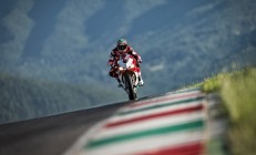 九游体育APP下载-篮网横扫掘金，约基奇状态火热却难挽狂澜