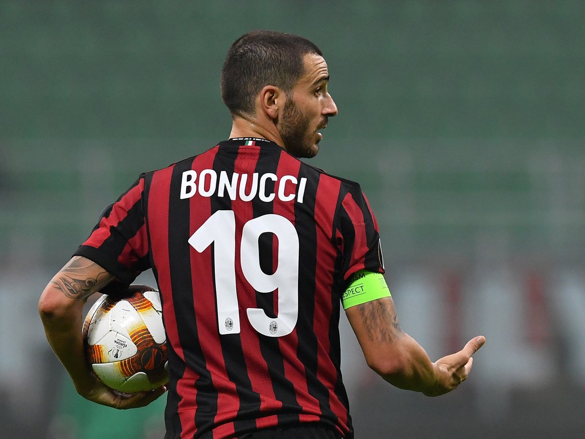 格拉纳达大胜穆拉维亚斯塔夫，欧联杯小组赛领跑的简单介绍