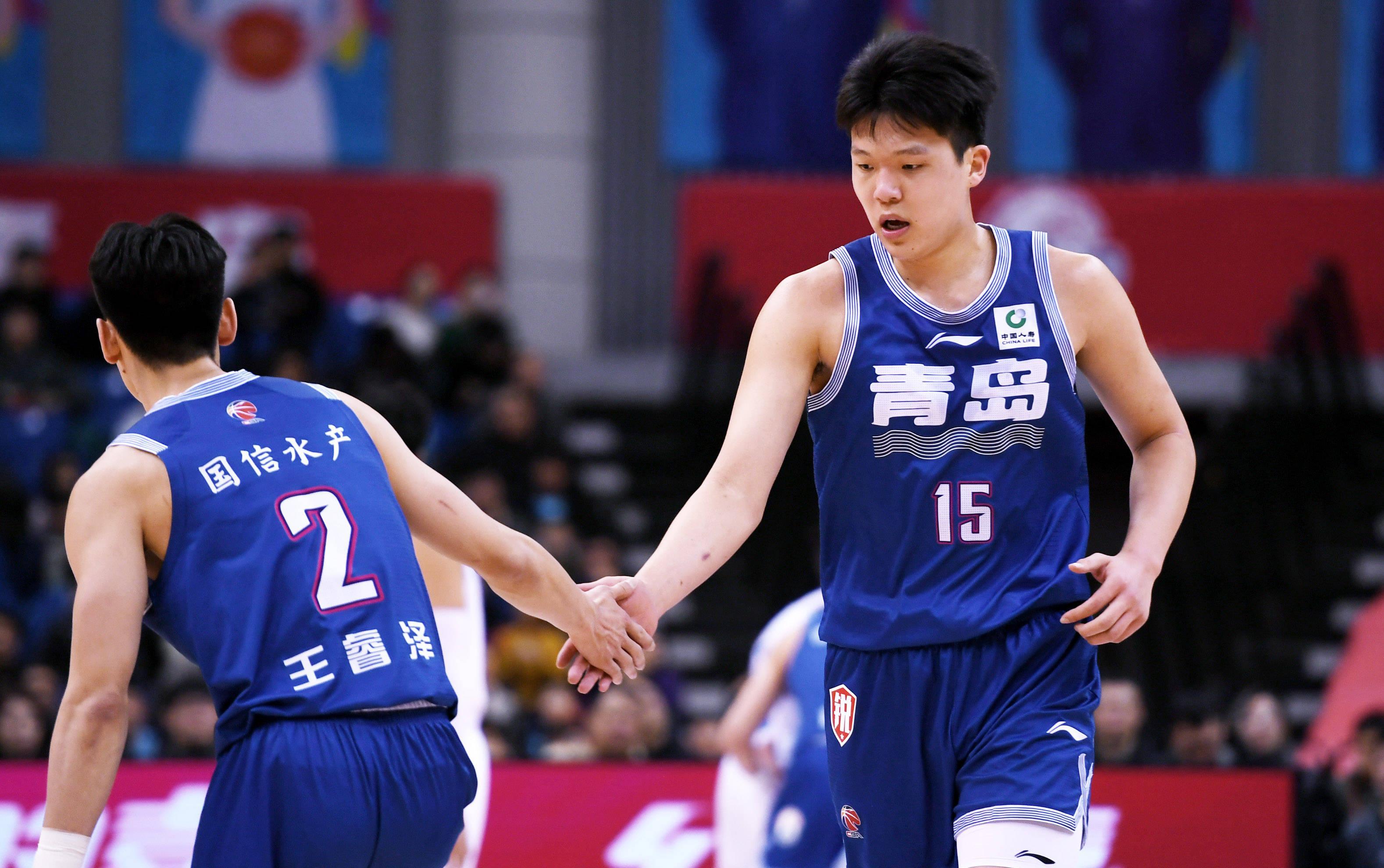 CBA比赛中球员受伤情况引发球迷担忧！的简单介绍