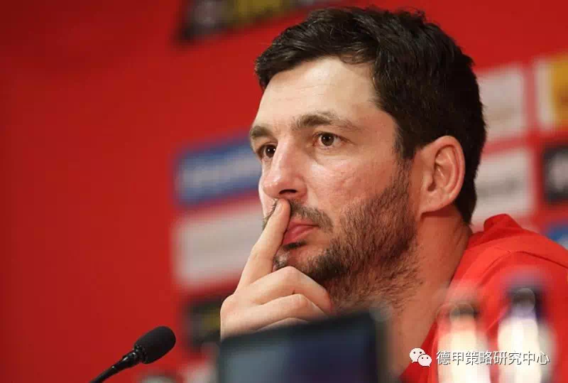 包含美因茨队势必全力以赴，争取保级的词条