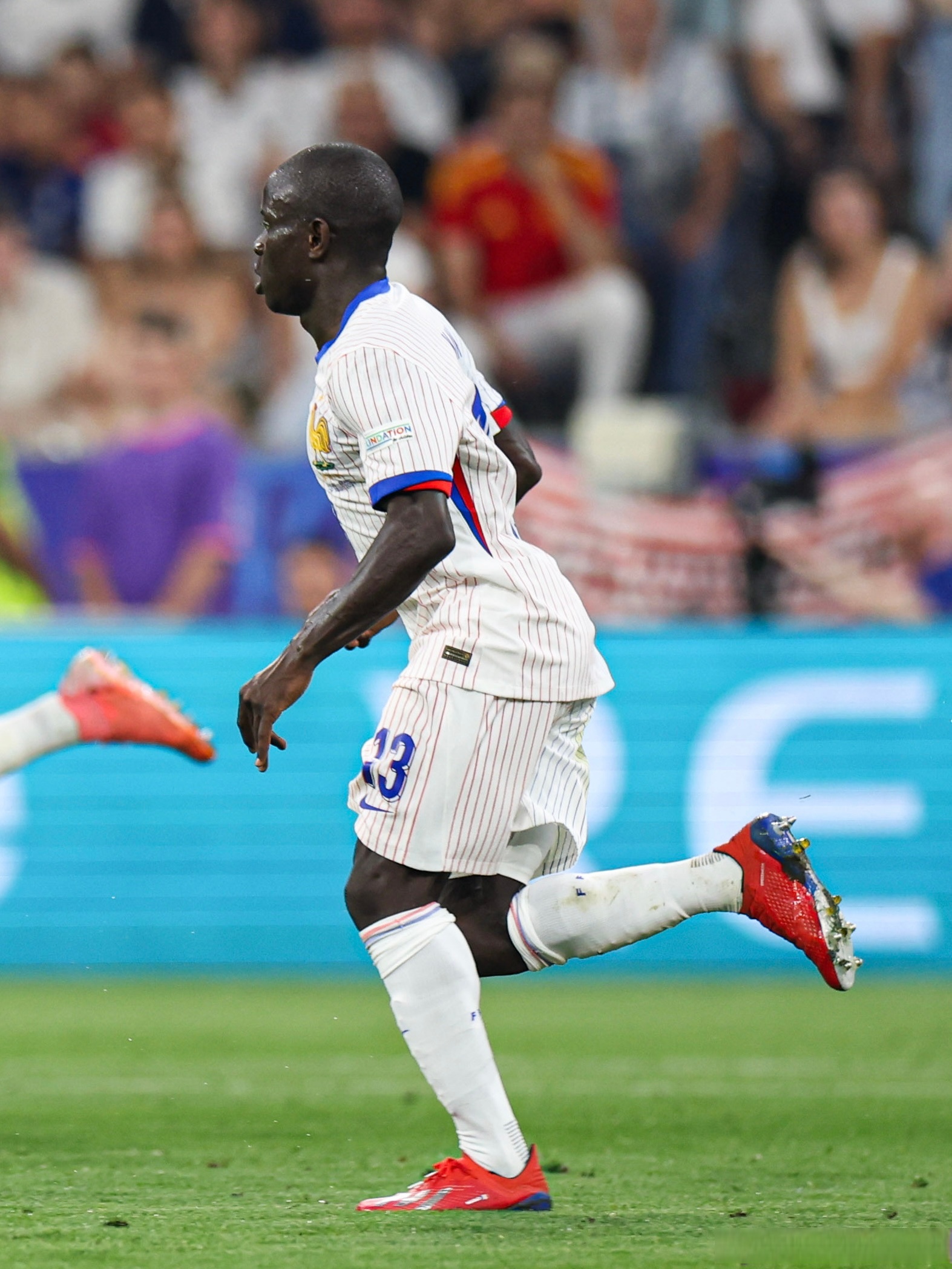 法国顶尖球队夺冠机会大增,备受瞩目的简单介绍 法国顶尖球队夺冠机会大增,备受瞩目的简单介绍