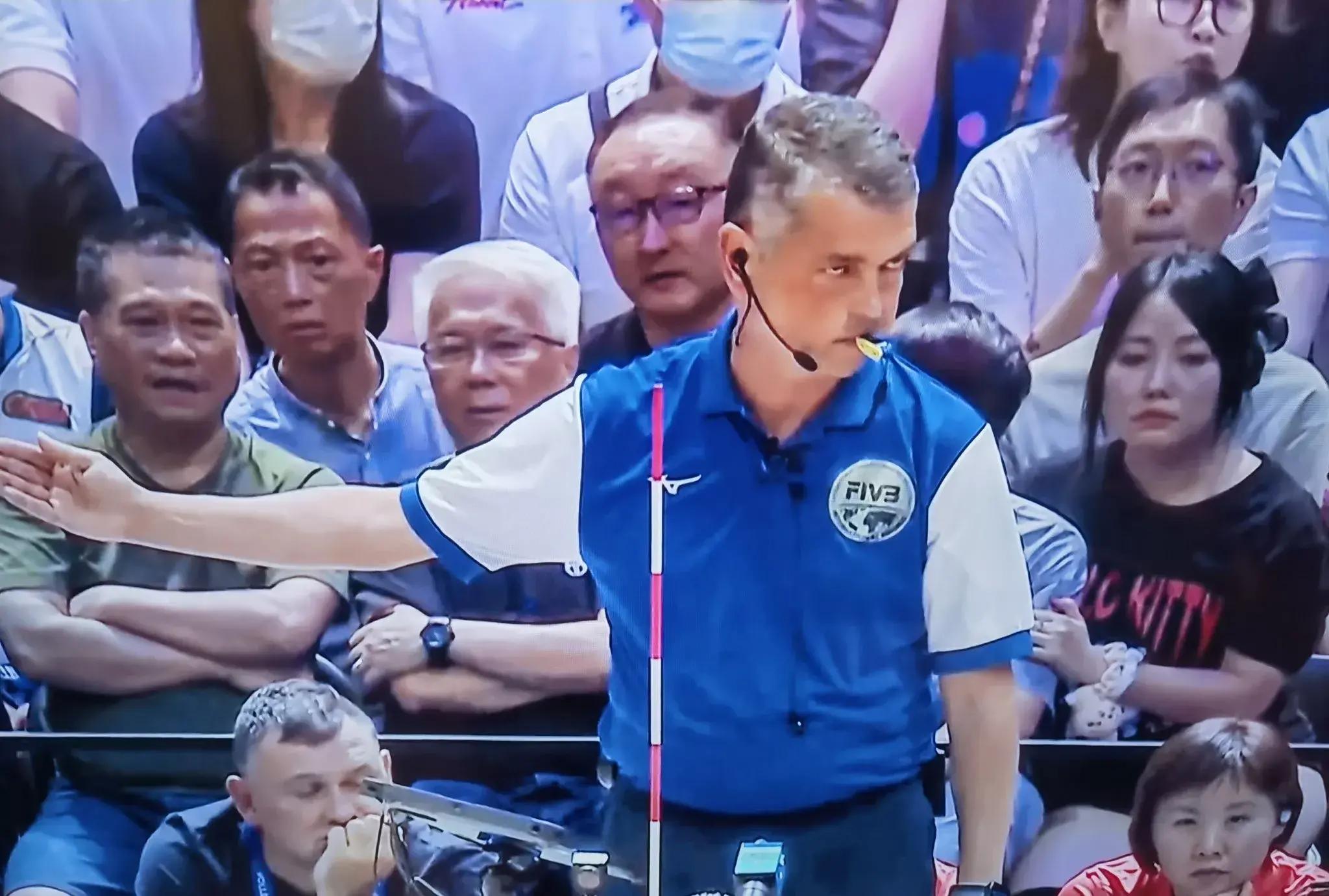 关于教练组战术调整，助力球队顺利获胜的信息