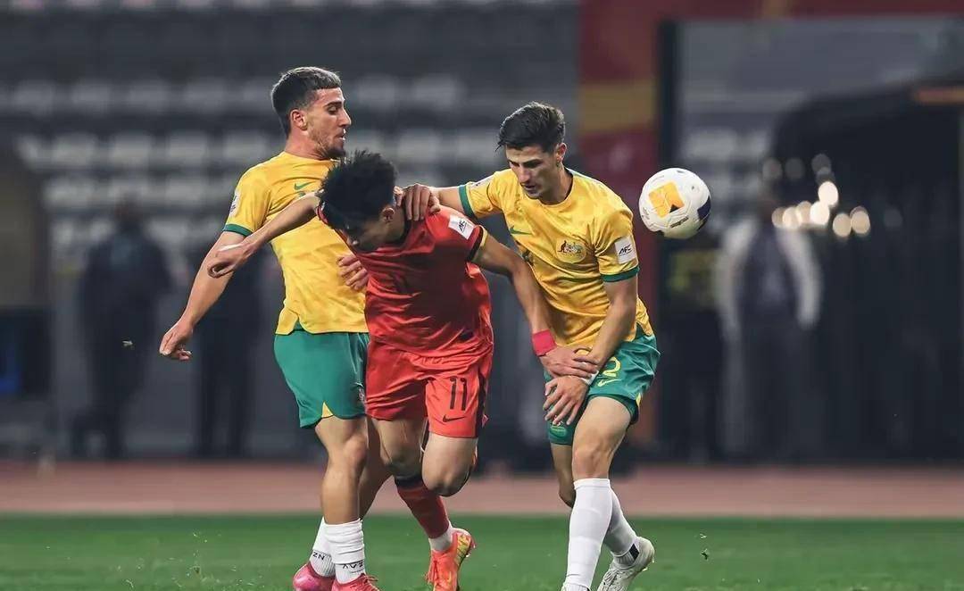 关于教练组战术调整，助力球队顺利获胜的信息