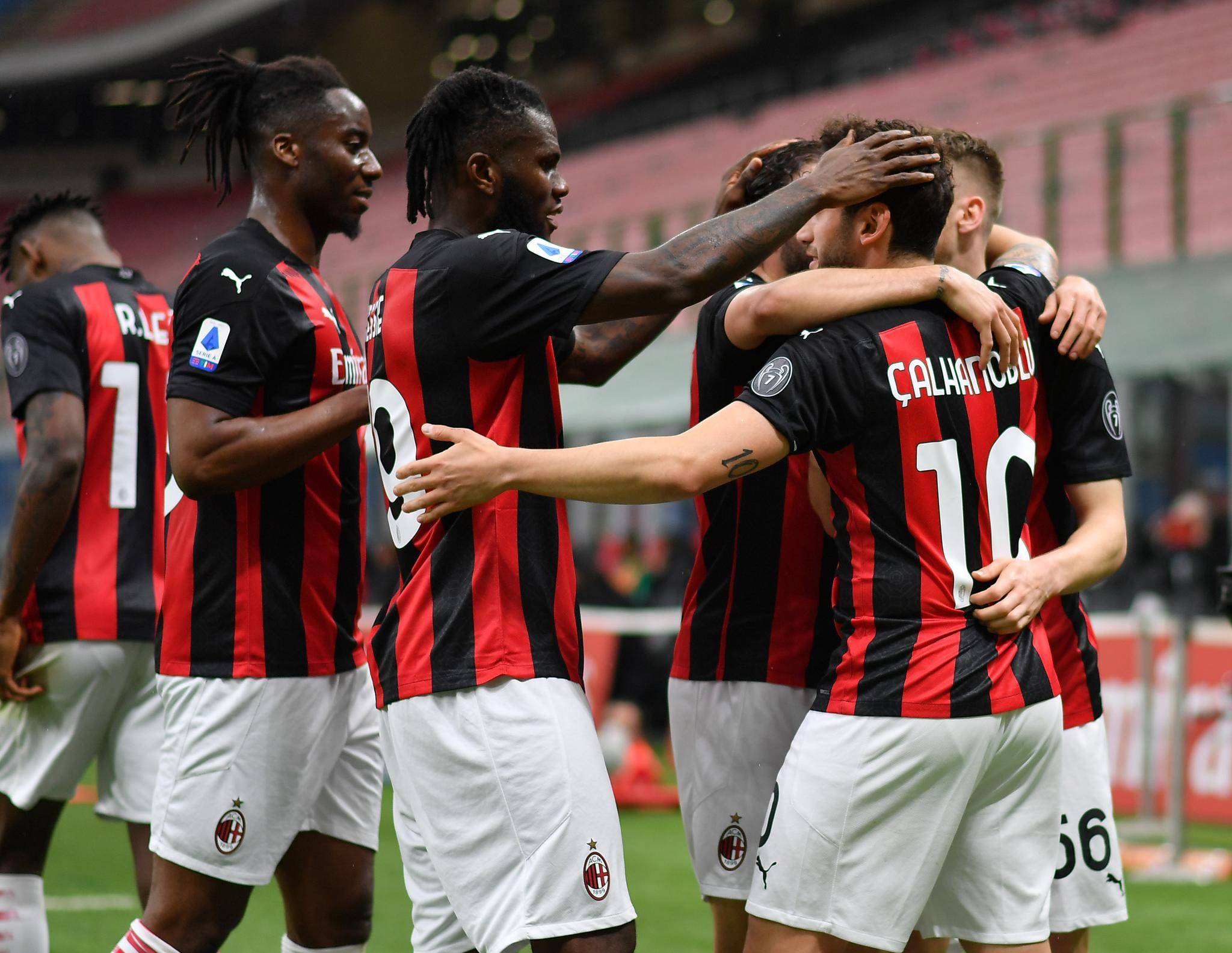 包含AC米兰客场不敌拜仁慕尼黑:罗本绝杀破门的词条 包含AC米兰客场不敌拜仁慕尼黑:罗本绝杀破门的词条