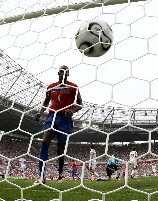 德国队击败波兰,取得世界杯前三名 德国队击败波兰,取得世界杯前三名