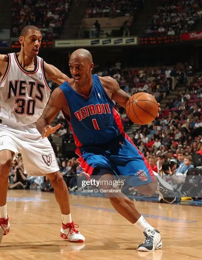 篮网主场遭遇惨败,开拓者全面压制获胜 篮网主场遭遇惨败,开拓者全面压制获胜