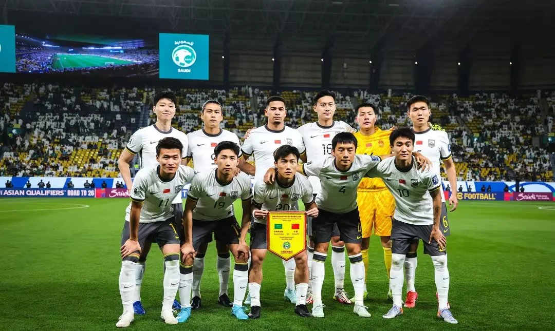 中国足球精英团队在比赛中大放异彩 中国足球精英团队在比赛中大放异彩