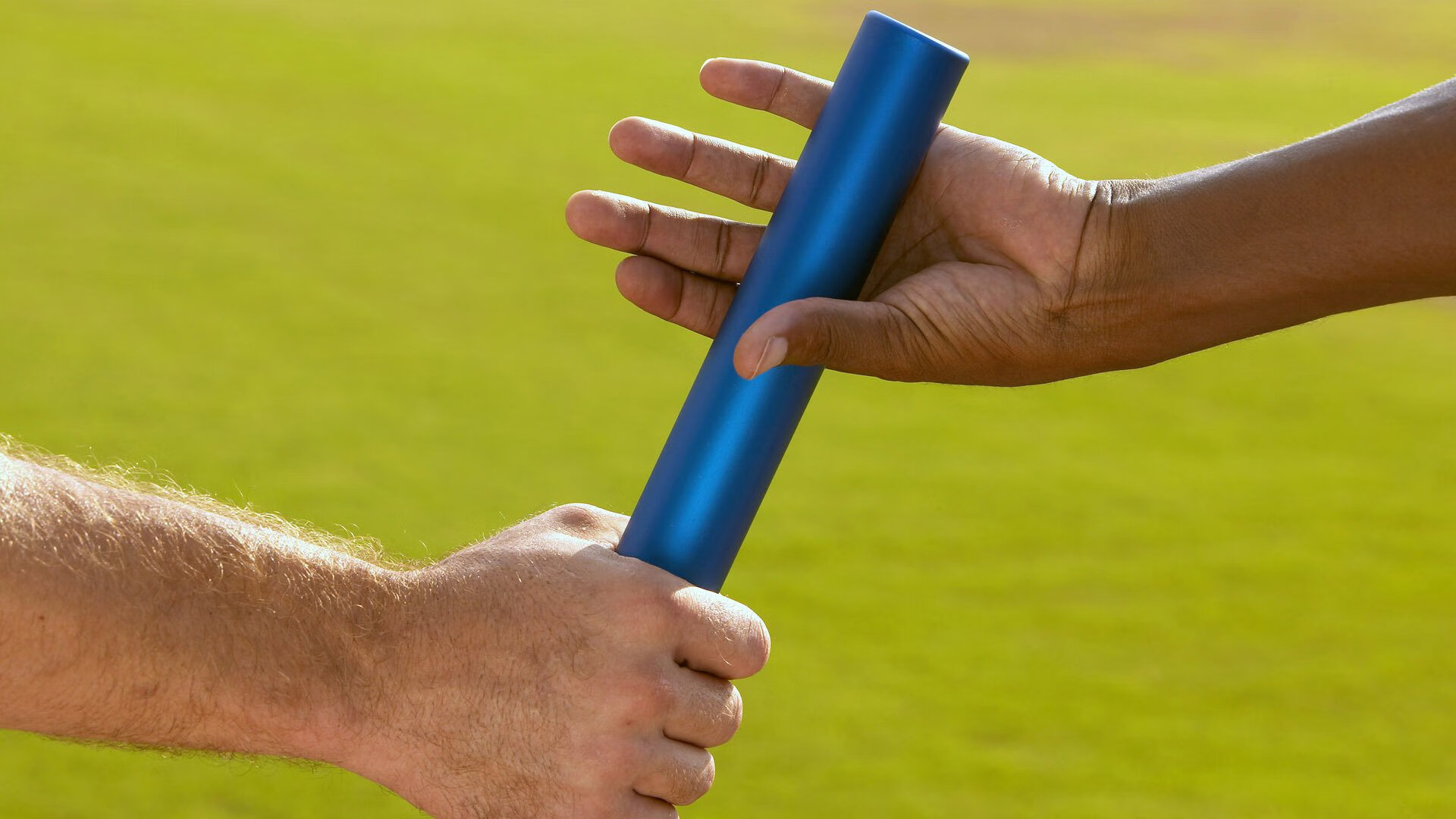 跨界绝杀,从吉林冰场到意甲绿茵,竞技之魂永不落幕