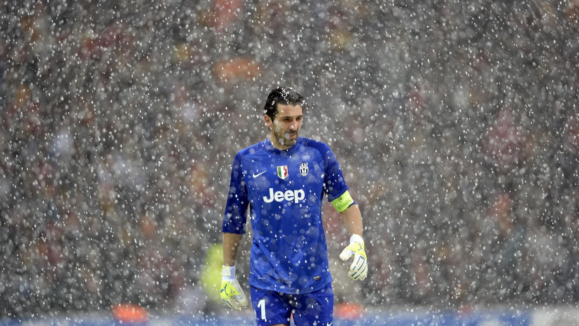 三笘薰关键回合不手软,罗马对阵突尼斯背后的足球全球化新叙事