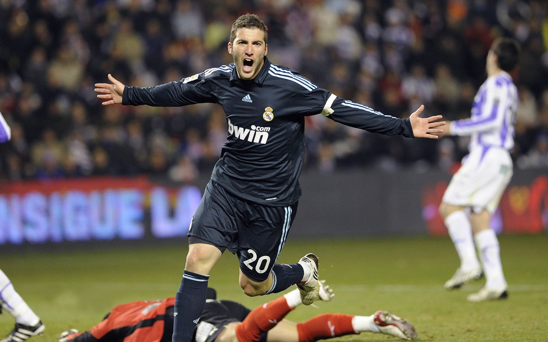 罗德里戈爆发撕裂防线,葡萄牙铁血防守零封马里