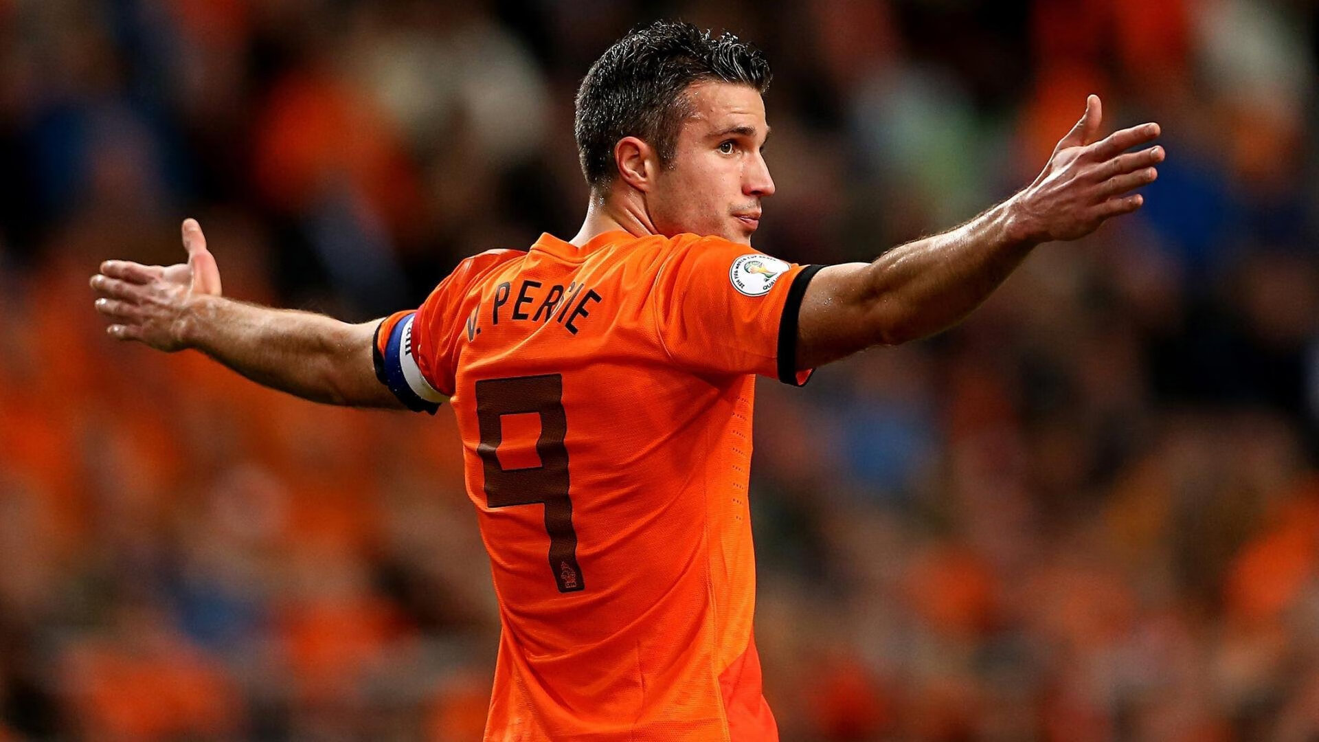 米切尔攻防两端统治，篮网压哨击败勇士